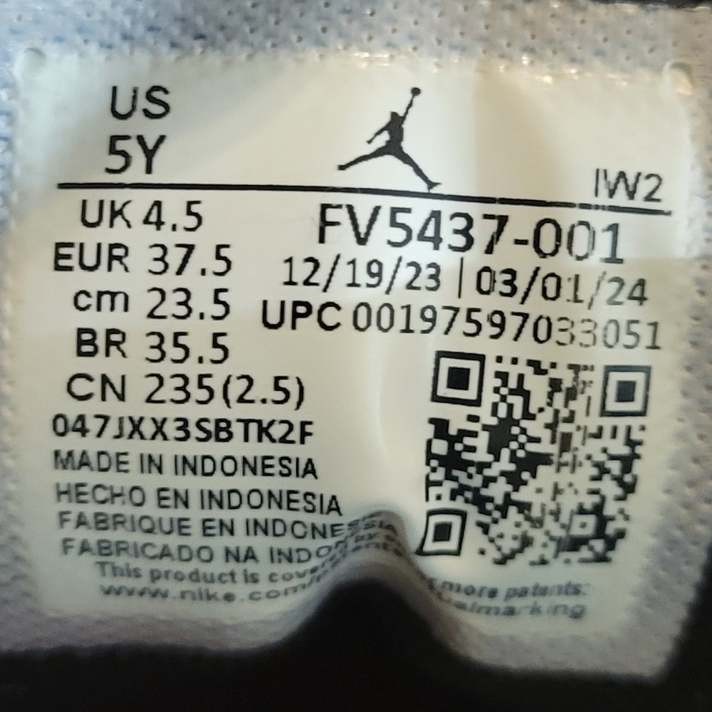 Jordan 3 Retro SE Rare Moto (GS) Boys 5Y Girls 6.5 EUC - Picture 10 of 10